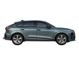 Audi Q3 NEU Sportback TFSI quattro S line TechPro+Matrix+AHK+Alu19+KlimaPlus+ExtSchwarz+DCC 