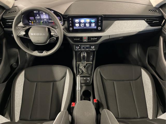 Skoda / KAMIQ / Grau / / / 115PS DSG Matrix+AHK+Kamera+PDC vor+hi+Kessy+Sitzheizung+GVL