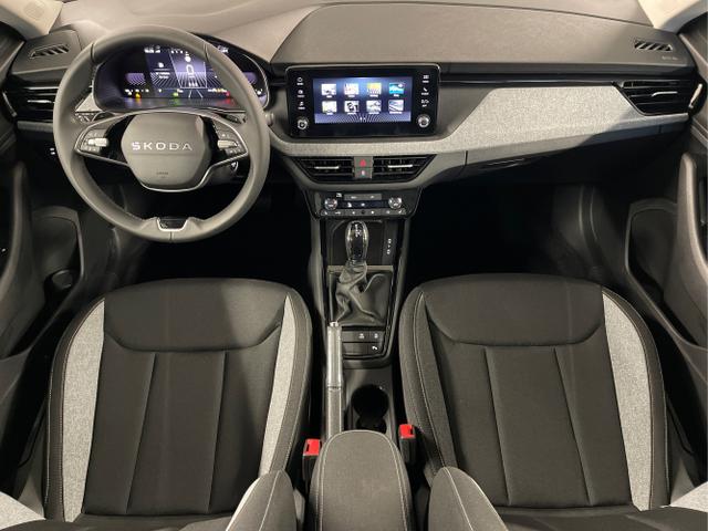 Skoda / KAMIQ / Grau / / / 115PS DSG Matrix+AHK+Kamera+PDC vor+hi+Kessy+Sitzheizung+GVL