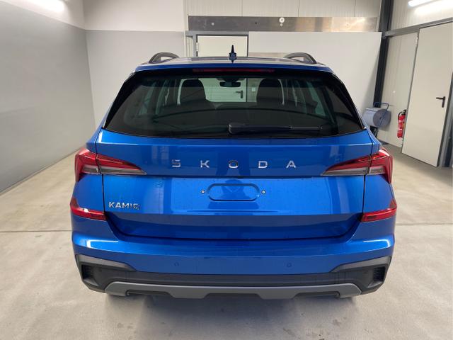 Skoda / KAMIQ / Blau / / / 115PS DSG Matrix+AHK+Kamera+PDC vor+hi+Kessy+Sitzheizung+GVL
