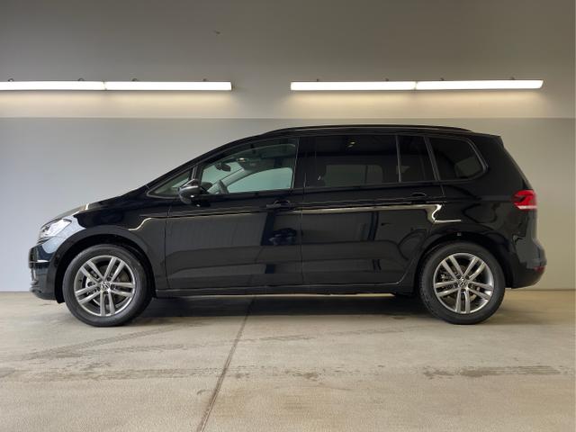 Volkswagen / Touran / Schwarz / / / 7Si+IQ.Light+TrailerAss+Cam