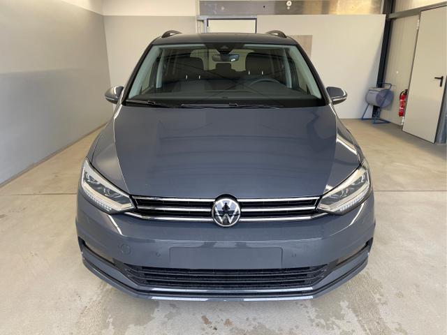 Volkswagen / Touran / Grau / / / 7Si+IQ.Light+TrailerAss+Cam