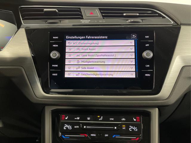 Volkswagen / Touran / Grau / / / 7Si+IQ.Light+TrailerAss+Cam