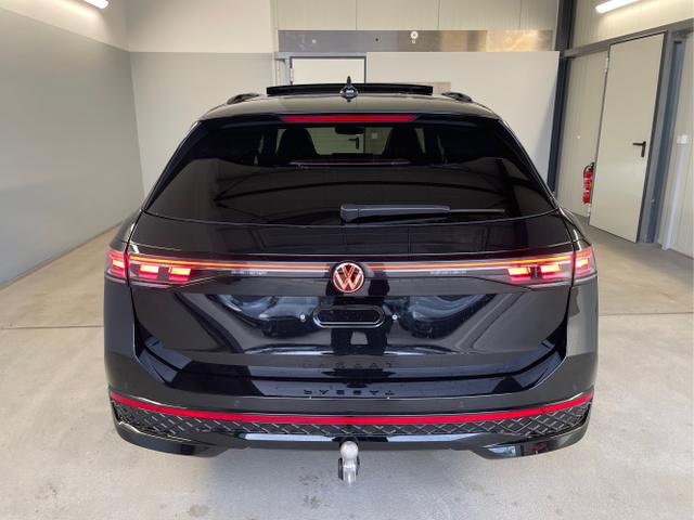 Volkswagen / Passat Variant / Schwarz / / / 265PS 4M Stdhz+Leder+AHK+DCC+Pano+Harman+Alu19+IQ.Drive+Black+HUD