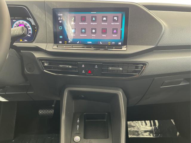 Volkswagen / Caddy / Silber / / / 115PS DSG AHK+7 Sitze+Assistenzpaket