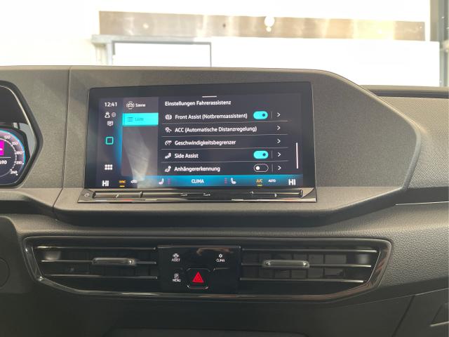 Volkswagen / Caddy / Silber / / / 115PS DSG AHK+7 Sitze+Assistenzpaket