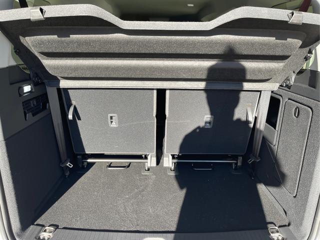 Volkswagen / Caddy / Grau / / / 115PS DSG AHK+7 Sitze+Assistenzpaket