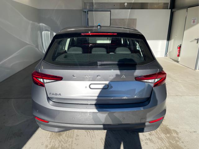 Skoda / Fabia / Grau / / / 95PS Sitzheizung+Lenkradheizung+App-Connect+GRA+GVL+ParkPilot