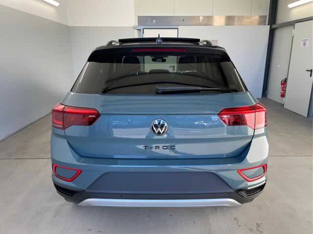 Volkswagen / T-Roc / Blau / / / TDI DSG Pano+Black Style+AHK+Navi+ergoActive+IQ.Drive+Kamera+Keyless