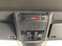 Volkswagen T-Roc Style TDI DSG Pano+Black Style+AHK+Navi+ergoActive+IQ.Drive+Kamera+Keyless 