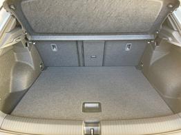 Volkswagen T-Roc Style TDI DSG Pano+Black Style+AHK+Navi+ergoActive+IQ.Drive+Kamera+Keyless 