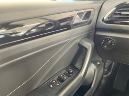 Volkswagen T-Roc Style TDI DSG Pano+Black Style+AHK+Navi+ergoActive+IQ.Drive+Kamera+Keyless 