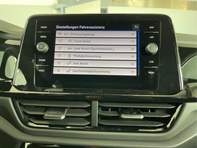 Volkswagen / T-Roc / Weiß / / / TDI DSG Pano+Black Style+AHK+Navi+ergoActive+IQ.Drive+Kamera+Keyless