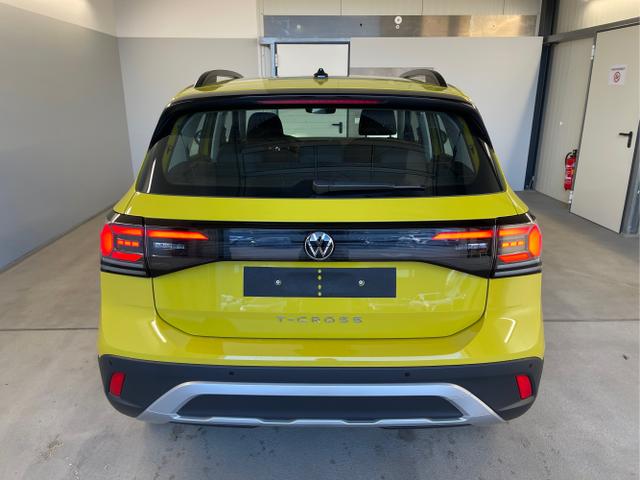 Volkswagen / T-Cross / Gelb / / / 95PS PDC vo+hi+Shz+App+Side+Travel