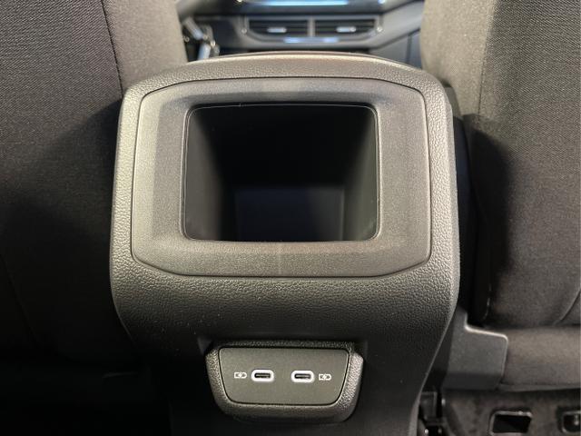 Volkswagen / T-Cross / Grau / / / 95PS PDC vo+hi+Shz+App+Side+Travel