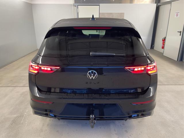 Volkswagen / Golf / Schwarz / / / 150PS DSG+Black Style