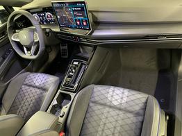 Volkswagen Golf R-Line 150PS DSG+Black Style+AHK+Navi+Winter+360°+Side Assist+3-Zonen-Klima 