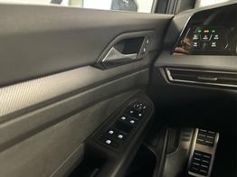 Volkswagen Golf R-Line 150PS DSG+Black Style+AHK+Navi+Winter+360°+Side Assist+3-Zonen-Klima 