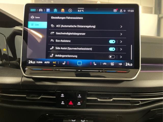 Volkswagen / Golf / Grau / / / 150PS DSG+Black Style