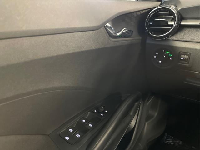 Skoda / Fabia / Grau / / / 115PS Alu+AHK+Kessy+Kamera+GV5