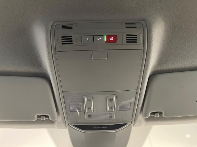 Skoda / Fabia / Grau / / / 115PS Alu+AHK+Kessy+Kamera+GV5