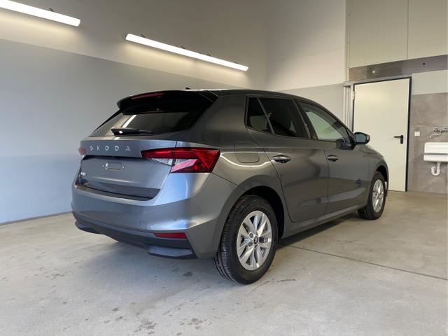 Skoda / Fabia / Grau / / / 115PS Alu+AHK+Kessy+Kamera+GV5