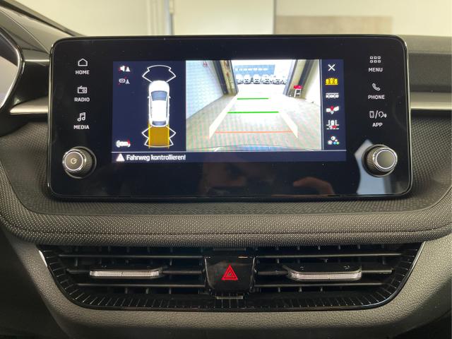 Skoda / Fabia / Grau / / / 115PS Alu+AHK+Kessy+Kamera+GV5