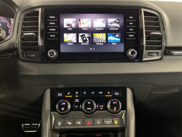 Skoda / Karoq / Blau / / / TDI 4x4 AHK+360&deg;+Alu19+Navi+Matrix+Winter-Paket