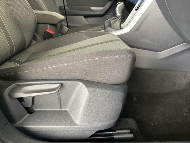 Volkswagen / T-Roc / Schwarz / / / 150PS AHK+Keyless+Kamera+ACC+Sitzheiz+Climatronic+Alu17