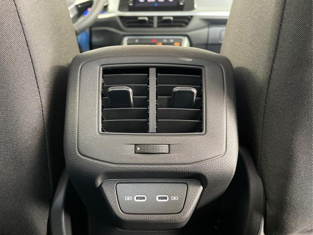 Volkswagen / T-Roc / Schwarz / / / 150PS AHK+Keyless+Kamera+ACC+Sitzheiz+Climatronic+Alu17