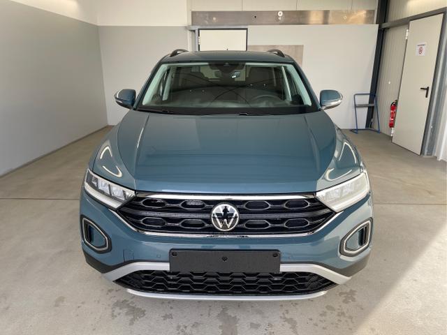 Volkswagen / T-Roc / Blau / / / 150PS AHK+Keyless+Kamera+ACC+Sitzheiz+Climatronic+Alu17
