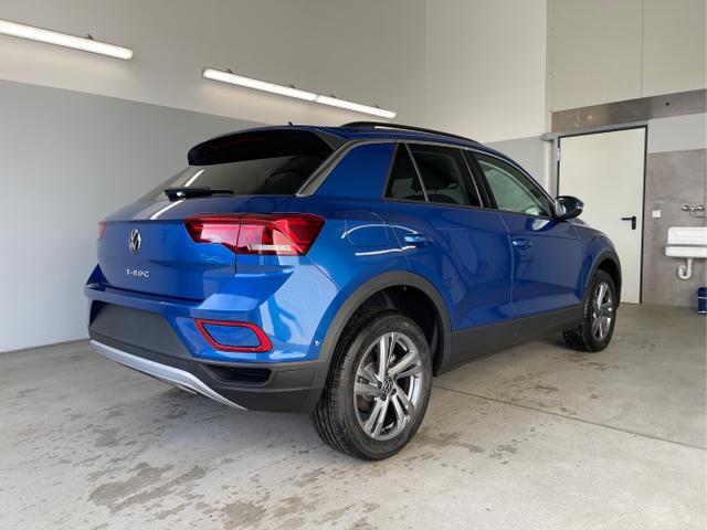 Volkswagen / T-Roc / Blau / / / 150PS AHK+Keyless+Kamera+ACC+Sitzheiz+Climatronic+Alu17