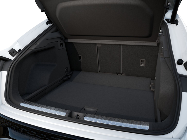 Audi Q3 Sportback NEU TFSI quattro S line TechPro+Matrix+AHK+Alu19+KlimaPlus+ExtSchwarz+DCC 