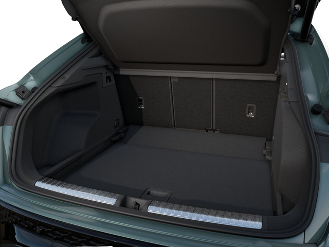 Audi Q3 Sportback NEU TFSI quattro S line TechPro+Matrix+AHK+Alu19+KlimaPlus+ExtSchwarz+DCC 