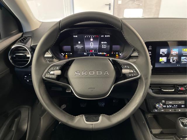 Skoda / Fabia / Blau / / / 95PS AHK+Sitzheizung+Lenkradheizung