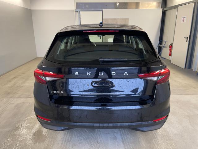 Skoda / Fabia / Schwarz / / / 95PS AHK+Sitzheizung+Lenkradheizung