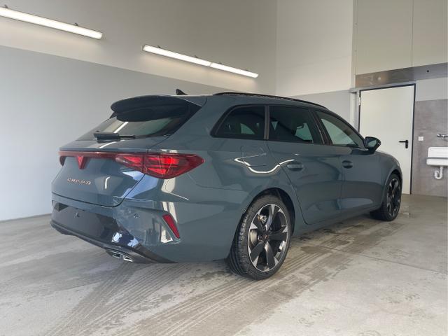 Cupra / Leon Sportstourer / Blau / / / 150PS TDI DSG AHK+Kamera+el. Heckklappe