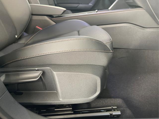 Cupra / Leon Sportstourer / Blau / / / 150PS TDI DSG AHK+Kamera+el. Heckklappe