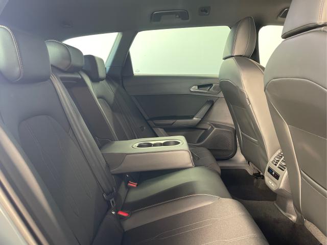 Cupra / Leon Sportstourer / Schwarz / / / 150PS TDI DSG AHK+Kamera+el. Heckklappe