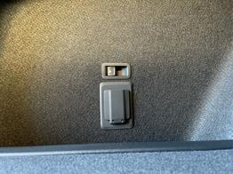 Cupra Leon ST 150PS TDI DSG AHK+Matrix+Navi+Kessy+Kamera+SideAssist+Sitzheiz+Alu18 