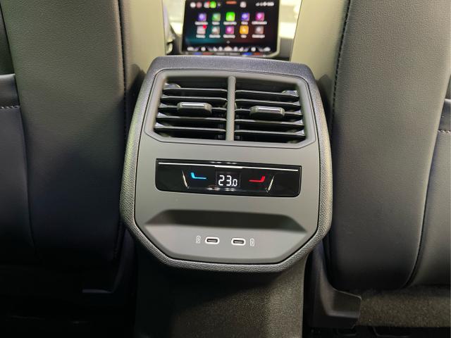 Cupra / Leon Sportstourer / Grau / / / 150PS eTSI DSG AHK+Edge+Kamera+IntelliDrive+Sitzheiz+Alu18+ACC