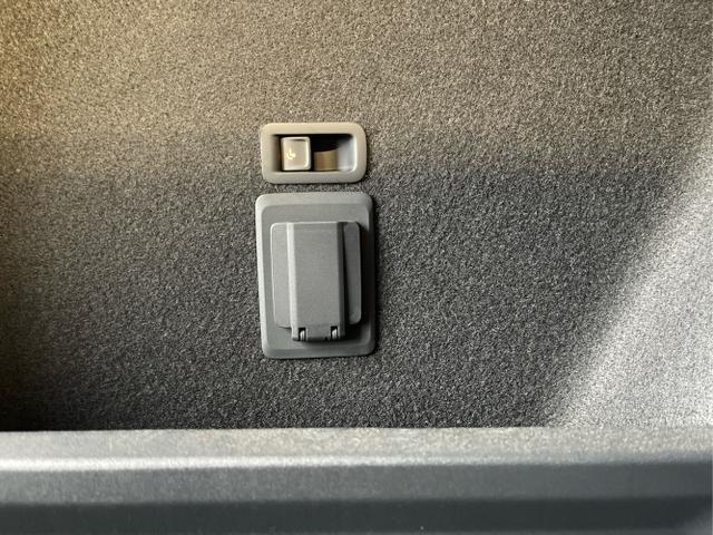 Cupra / Leon Sportstourer / Grau / / / 150PS eTSI DSG AHK+Edge+Kamera+IntelliDrive+Sitzheiz+Alu18+ACC