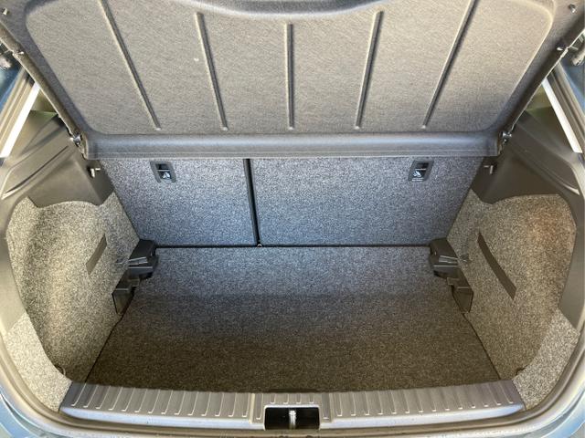 Seat / Ibiza / Blau / / / 80PS Kessy+Kamera+Climatronic+PDC+Sitzheizung+App-Connect