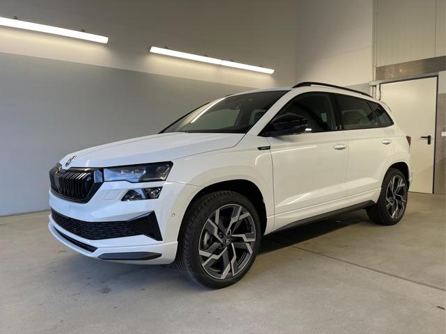 Skoda Karoq Sportline als günstiger Reimport vom Automarkt Dinser - jetzt sofort mitnehmen!
