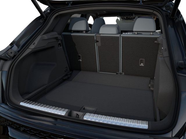 Q3 NEU TFSI 265 PS quattro S line Pano+TechPro+Matrix+AHK+HUD+Alu20+KlimaPlus+DCC+SONOS 