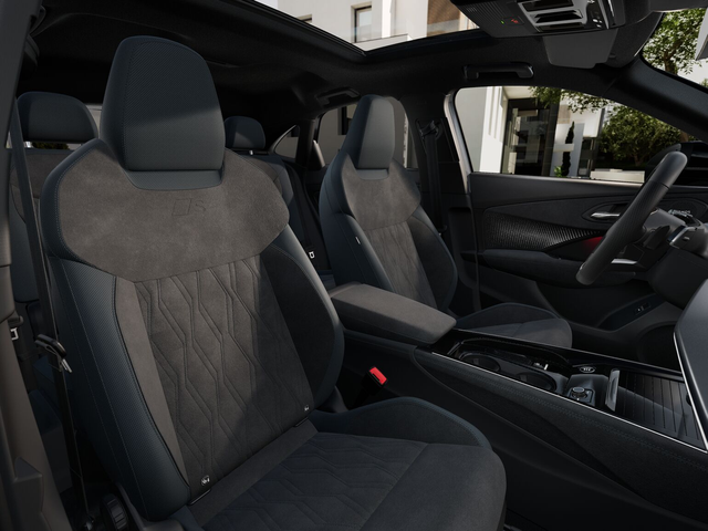 Audi Q3 Sportback NEU TFSI 265 PS quattro S line Pano+TechPro+Matrix+AHK+HUD+Alu20+KlimaPlus+DCC+SONOS 