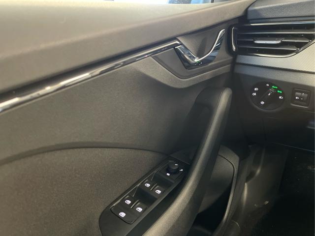 Skoda / Scala / Grau / / / 115PS GV5+AHK+Alu16+Sitzheiz+FrontAssist+Touchscreen+Lichtsensor 