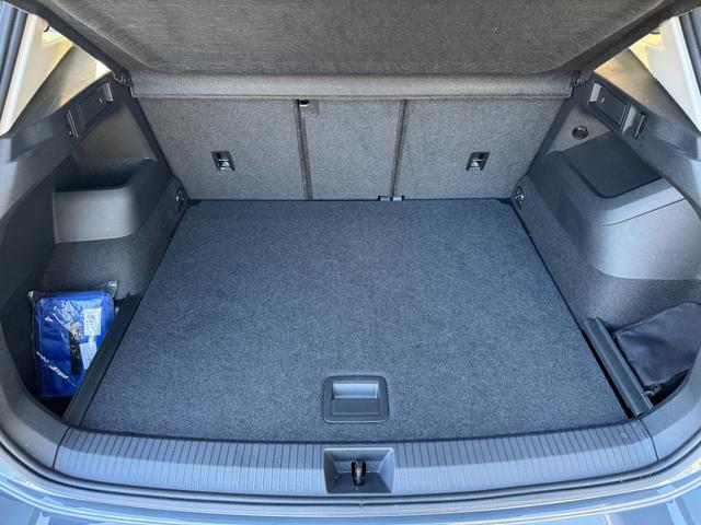 Volkswagen Tiguan LIFE 1.5 eTSI DSG M+S/AHK/360&deg;/IQ.Light/IQ.Drive/Navi/eHeck/Sitzheiz/Keyless 