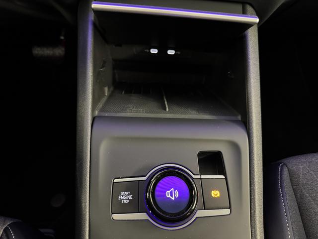 Volkswagen Tiguan LIFE 1.5 eTSI DSG M+S/AHK/360&deg;/IQ.Light/IQ.Drive/Navi/eHeck/Sitzheiz/Keyless 