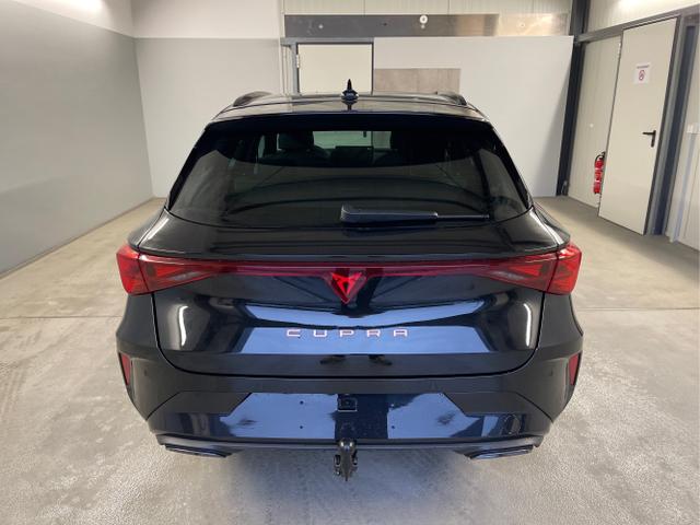 Cupra / Leon Sportstourer / Schwarz / / / 150PS TDI DSG AHK+Matrix+Navi+Kessy+Kamera+SideAssist+Sitzheiz+Alu18
